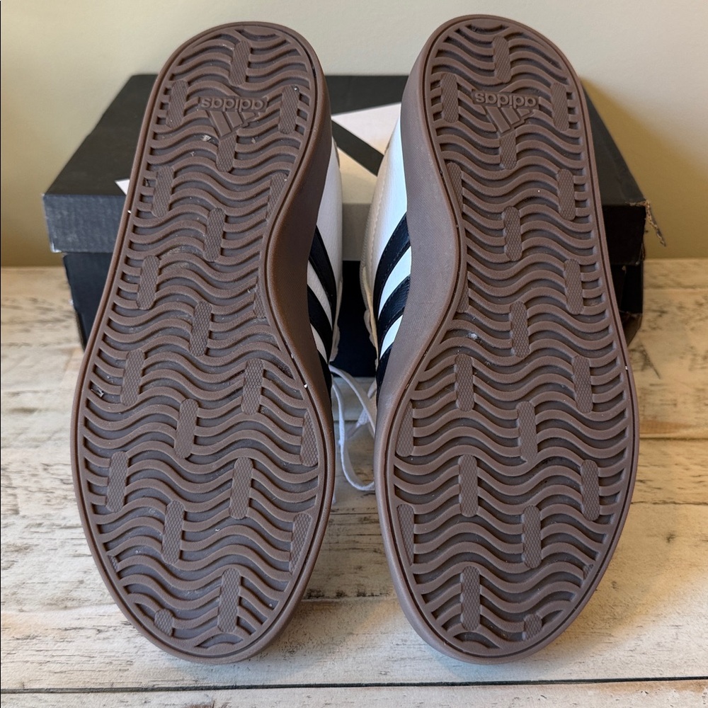 Adidas Women’s VL Court 3.0 Sneakers - Picture 10 of 15